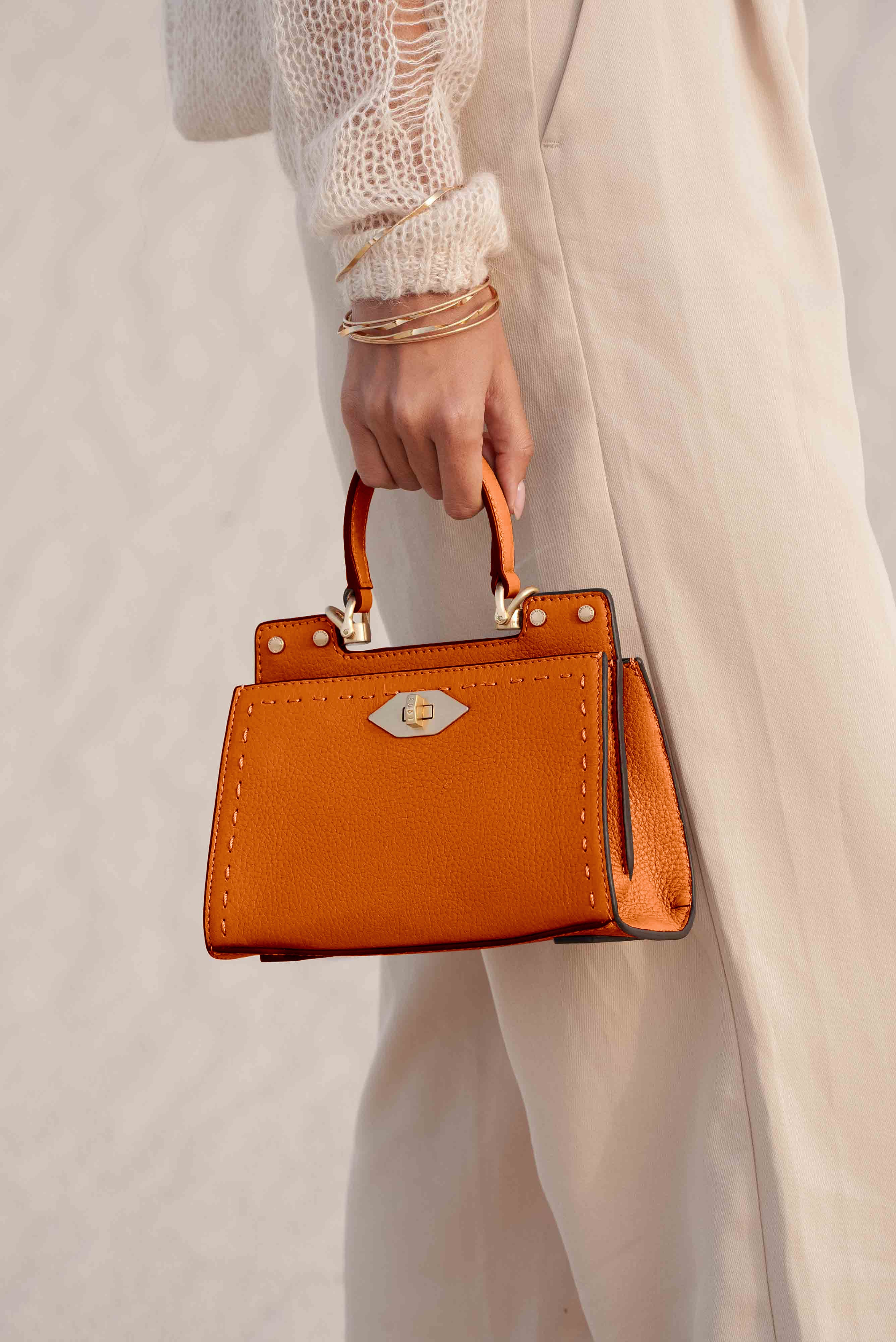 Trianon | Micro orange