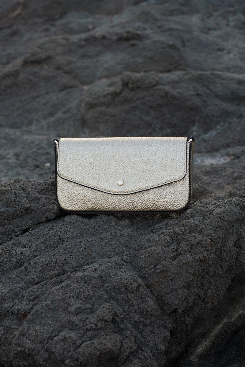 Club | Sac pochette dorée