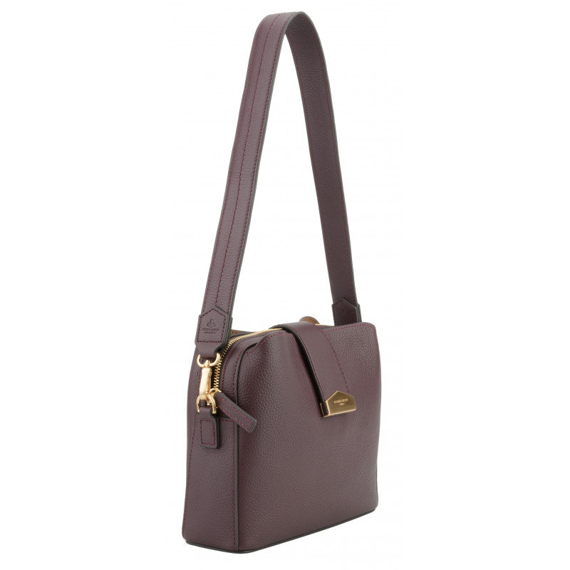 Burgundy shoulder bag