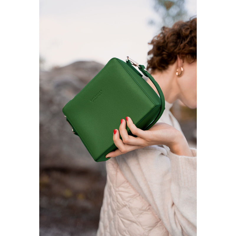 Emerald leather shoulder bag